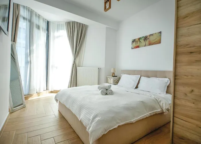 Next -hf- Mamaia Nord Apartman *