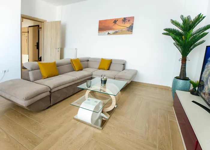 Next -hf- Mamaia Nord Apartman *